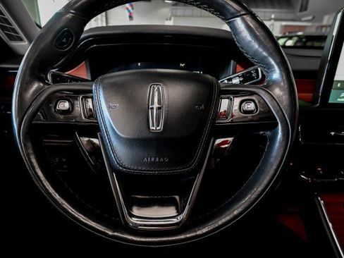Used 2022 Lincoln Aviator Grand Touring w/ Elements Package Plus AWD/4WD image 33