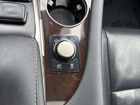 Used 2018 Lexus RX 450h RX 450h w/ Premium Package image 26