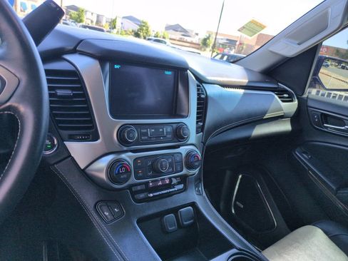 Used 2018 Chevrolet Tahoe LT w/ Luxury Package AWD/4WD image 17