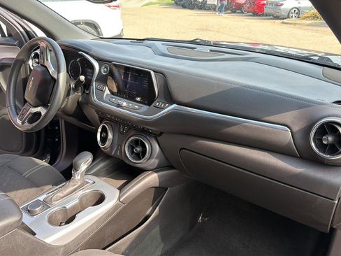 Used 2022 Chevrolet Blazer LT FWD image 20