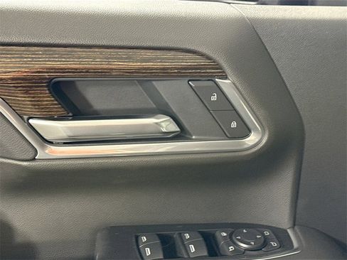 New 2026 GMC Sierra 2500 SLE w/ SLE Value Package; image 13