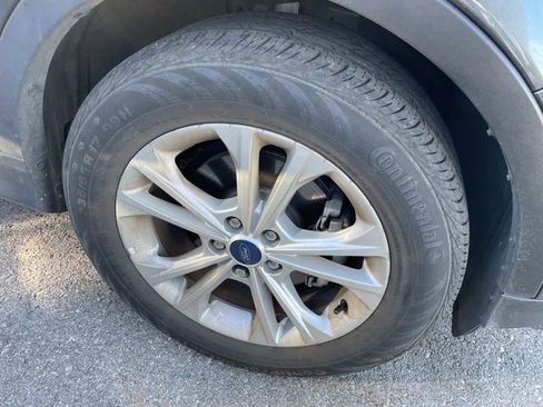 Used 2018 Ford Escape SEL image 5
