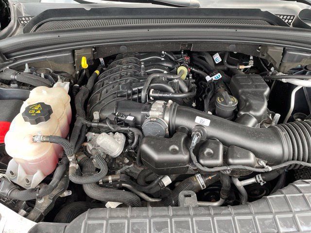Used 2023 Jeep Grand Cherokee L Limited AWD/4WD image 33