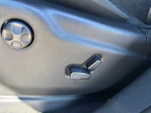 Used 2019 Dodge Durango GT image 17