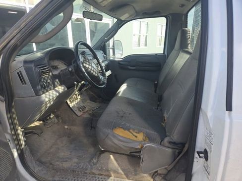 Used 2006 Ford F450 XL image 13