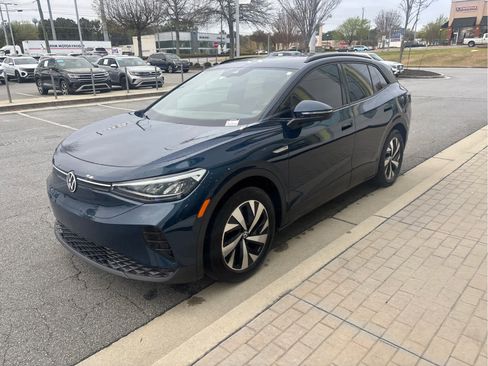 Used 2023 Volkswagen ID.4 Pro image 4