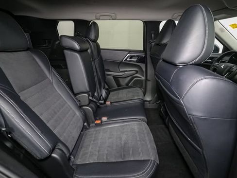 Used 2024 Mitsubishi Outlander SE AWD/4WD image 20