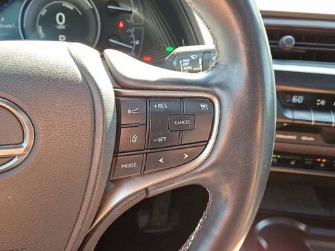 Used 2019 Lexus UX 250h w/ Premium Package AWD/4WD image 24