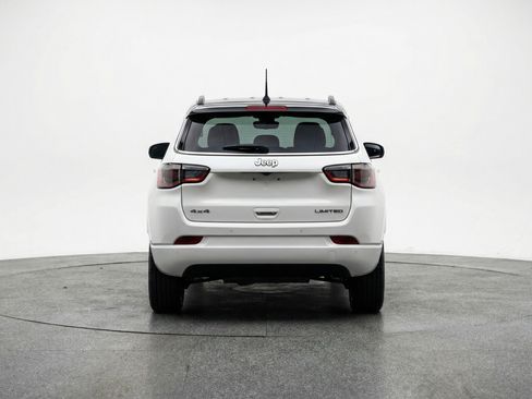 Used 2025 Jeep Compass Trailhawk AWD/4WD image 7
