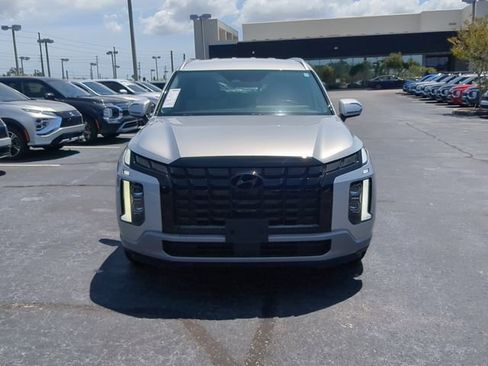 Used 2024 Hyundai Palisade SEL AWD/4WD image 3