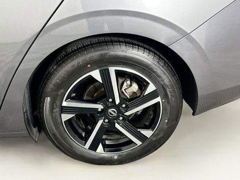 Used 2024 Nissan Sentra SV image 11