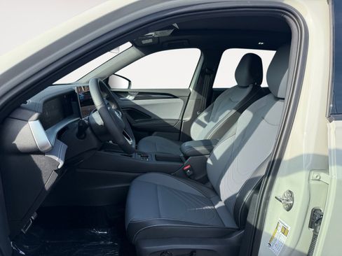 New 2026 Volkswagen Tiguan SE R-Line image 10