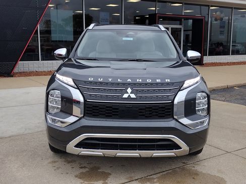 New 2025 Mitsubishi Outlander SEL image 13