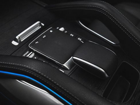 Used 2025 Mercedes-Benz GLE 450 GLE 450 w/ Night Package image 30