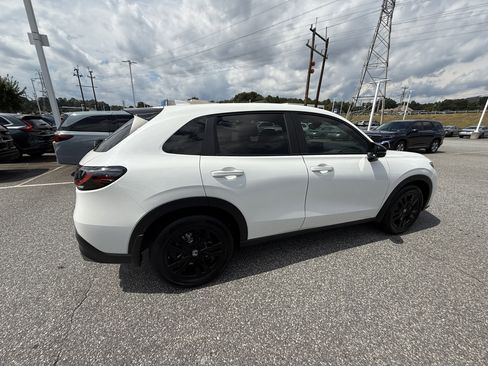 New 2026 Honda HR-V Sport image 10