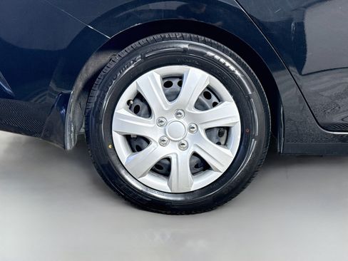 Used 2023 Nissan Sentra S FWD image 33
