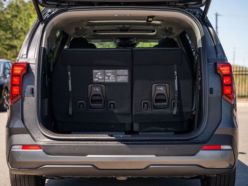 New 2026 Kia Carnival SX FWD image 16