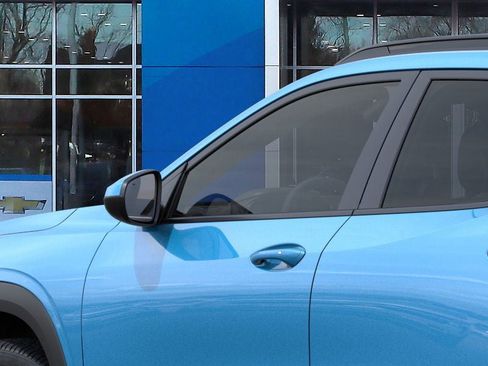 New 2026 Chevrolet Trax LT w/ Driver Confidence Package image 36
