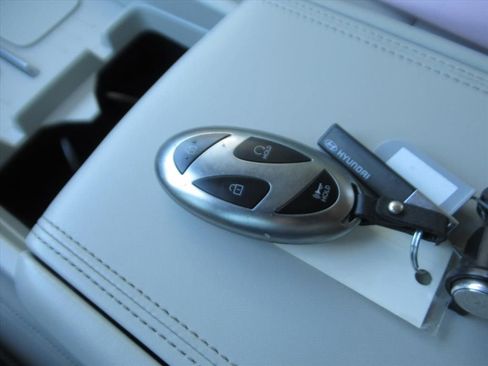 Used 2025 Hyundai Santa Fe SEL image 33