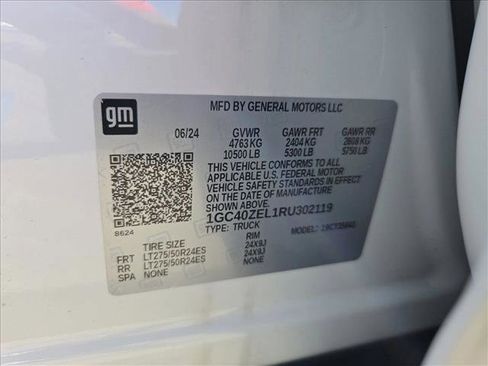 New 2024 Chevrolet Silverado EV RST image 21