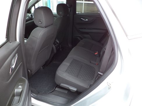 Used 2021 Chevrolet Blazer LT image 3
