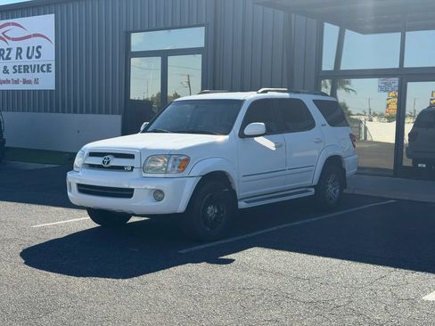 Used 2007 Toyota Sequoia SR5 RWD image 1