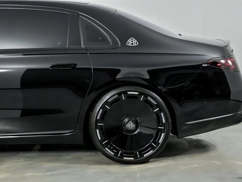Used 2024 Mercedes-Benz Maybach S 680 4MATIC image 9