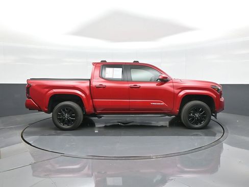 Certified 2024 Toyota Tacoma SR5 AWD/4WD image 8