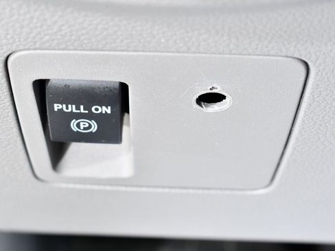 Used 2018 Ford F150 XL w/ Equipment Group 101A Mid AWD/4WD image 29