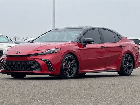 Used 2025 Toyota Camry XSE image 10