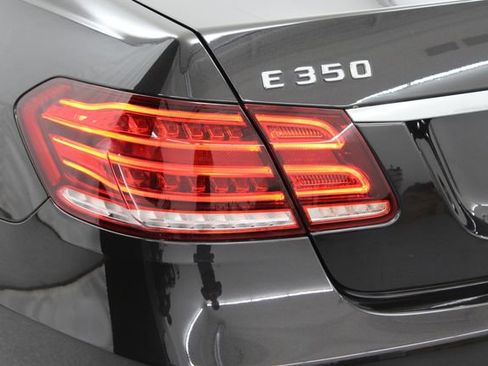 Used 2014 Mercedes-Benz E 350 4MATIC Sedan image 7
