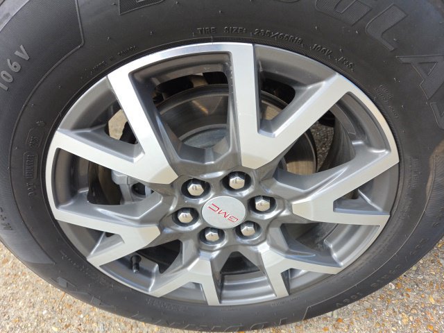 Used 2023 GMC Acadia SLE FWD image 14