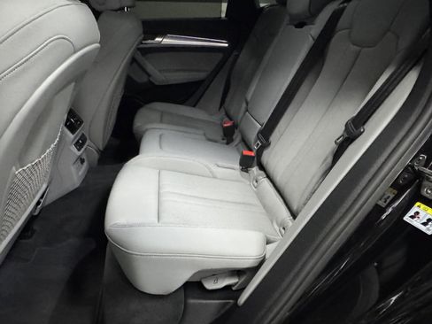 Used 2025 Audi Q5 Prestige w/ Prestige Package image 39