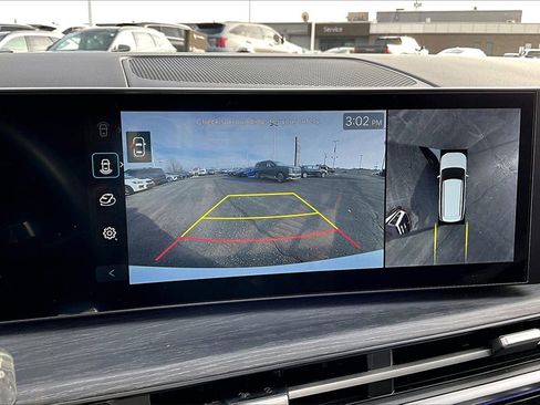 Used 2025 Hyundai Santa Fe Limited image 21