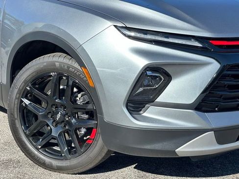 Used 2023 Chevrolet Blazer LT image 10