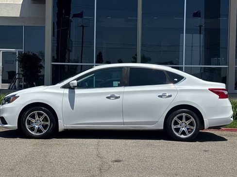 Used 2018 Nissan Sentra S FWD image 7