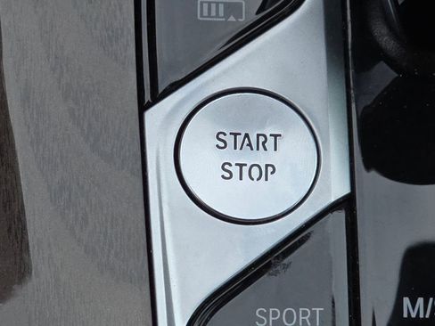 Used 2022 BMW X5 xDrive45e AWD/4WD image 23