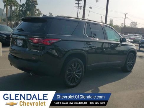 Used 2022 Chevrolet Traverse RS image 7