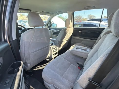 Used 2019 Honda Pilot EX image 8