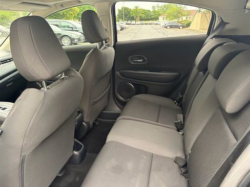 Used 2019 Honda HR-V EX image 36