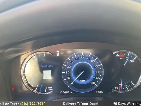 Used 2017 Cadillac Escalade ESV Platinum AWD/4WD image 22