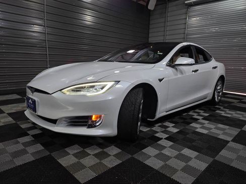 Used 2019 Tesla Model S Long Range image 38