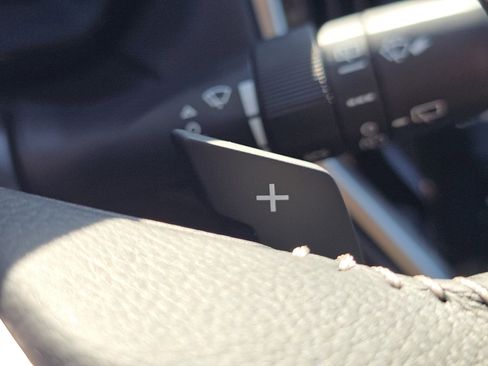 New 2025 Subaru Outback Premium image 24