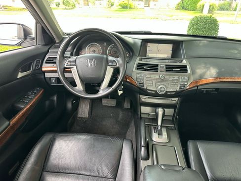 Used 2012 Honda Accord EX-L image 9