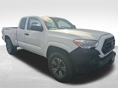 Used 2021 Toyota Tacoma SR image 9