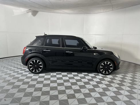 Used 2016 MINI Cooper 4-Door Hardtop FWD image 9