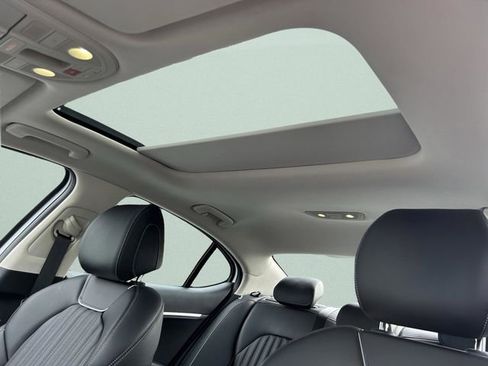 Used 2026 Genesis G70 2.5T Prestige image 22