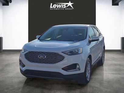 Used 2024 Ford Edge SEL w/ Convenience Package
