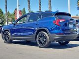 Used 2022 GMC Terrain SLE w/ Driver Convenience Package image 2