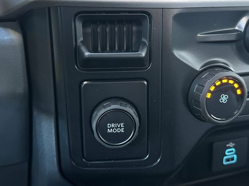 New 2026 Ford F250 XL w/ XL Chrome Package image 24